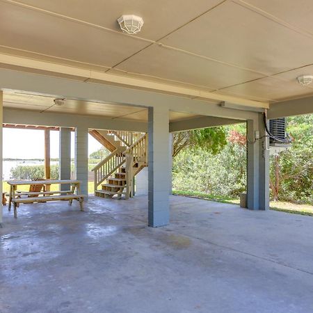 Вилла Waterfront Duplex With Dock And Views Near Town! Сидар-Ки Экстерьер фото