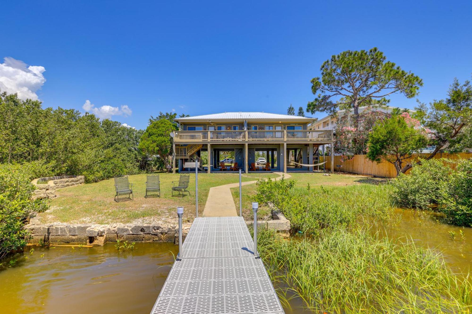 Вилла Waterfront Duplex With Dock And Views Near Town! Сидар-Ки Экстерьер фото