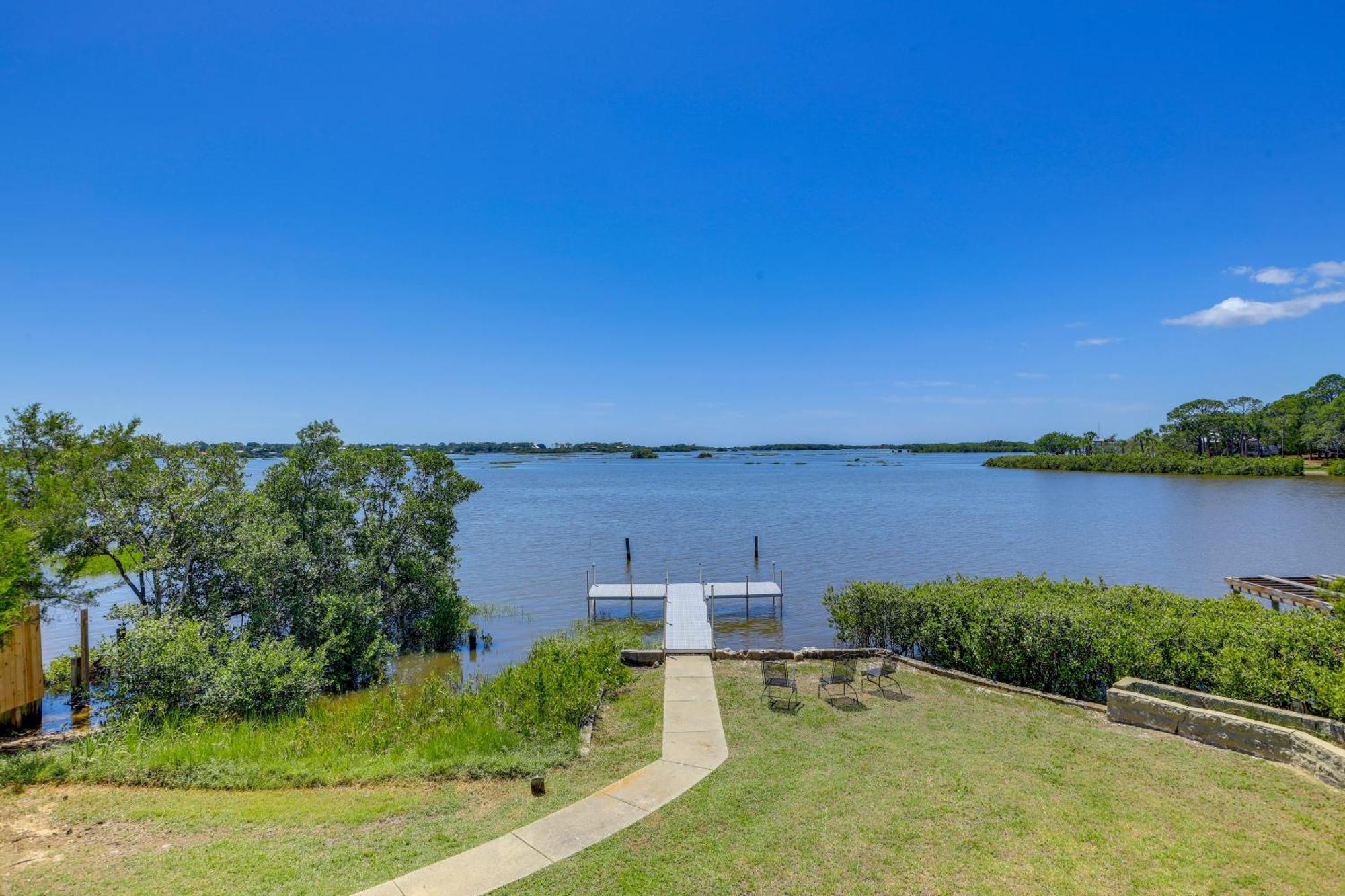 Вилла Waterfront Duplex With Dock And Views Near Town! Сидар-Ки Экстерьер фото
